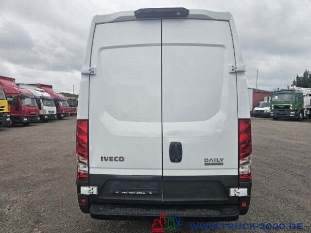 Kastenwagen Iveco Daily Maxi 35S14 Autom. Hoch & Lang 3 Sitze