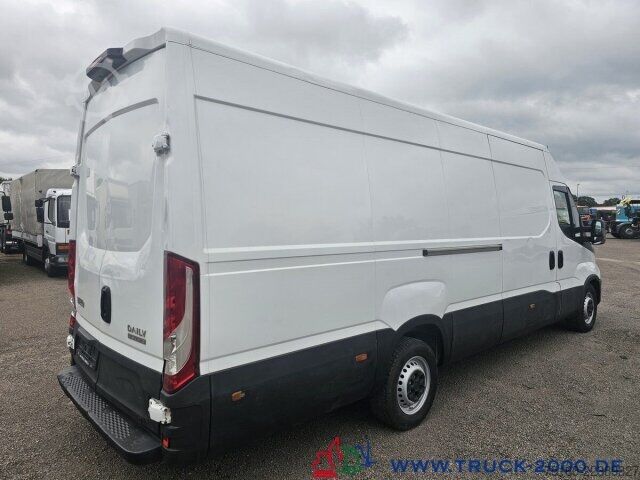 Kastenwagen Iveco Daily Maxi 35S14 Autom. Hoch & Lang 3 Sitze