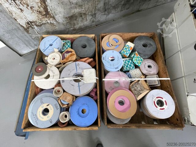 Cylindrical grinding machine ABA URS 1000