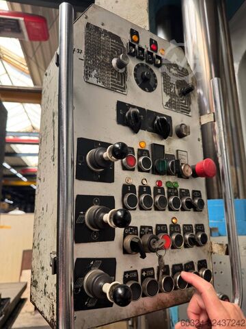 CNC - Bohrwerk SCHARMANN Opticut FB 140
