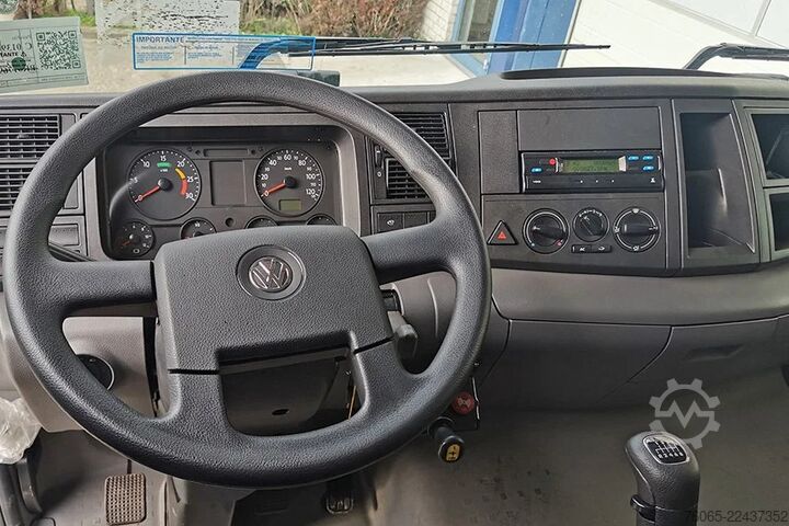 Tipper Volkswagen Constellation 31.320 DC Tipper Truck (5 units)