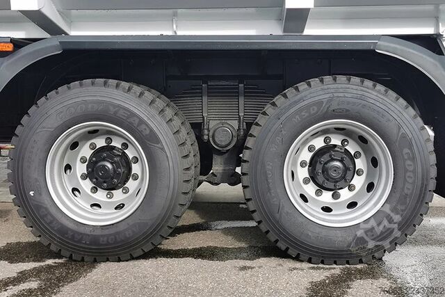 Tipper VW Constellation 31.320 DC Tipper Truck (5 units)