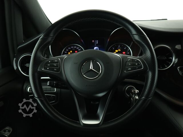 Minibus Mercedes-Benz V 300 d EDITION Extralang AHK AUT Facelift Kam.