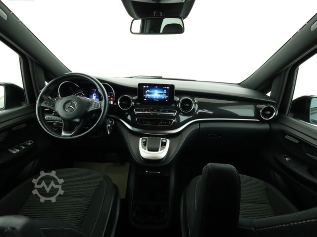 Minibus Mercedes-Benz V 300 d EDITION Extralang AHK AUT Facelift Kam.