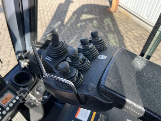 Elektro 4 Rad-Stapler Toyota 8 FBM 20 T / 1.460 Std.!