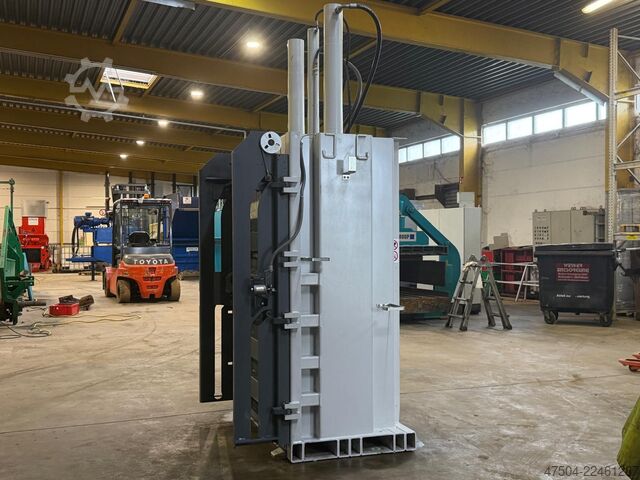 Bale press HSM V-Press 860 Plus