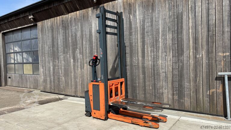 Manual stacker Mic gh 130s 350T