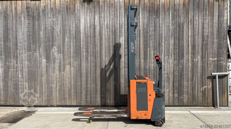 Manual stacker Mic gh 130s 350T