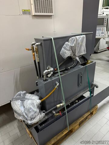 Universal-Bearbeitungszentrum Okuma MB-66 VA