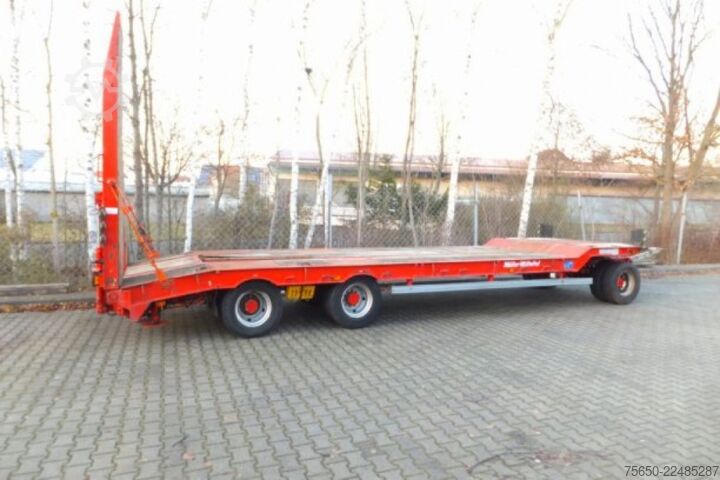 Low loader trailer Müller-Mitteltal T 3  3 Achs Tieflader- Anhänger