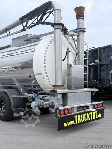 Tankauflieger  Gülle 32 cbm, Ladearm, Beschleuniger