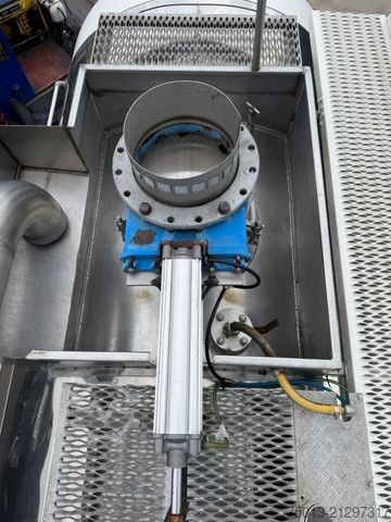 Tankauflieger  Gülle 32 cbm, Ladearm, Beschleuniger