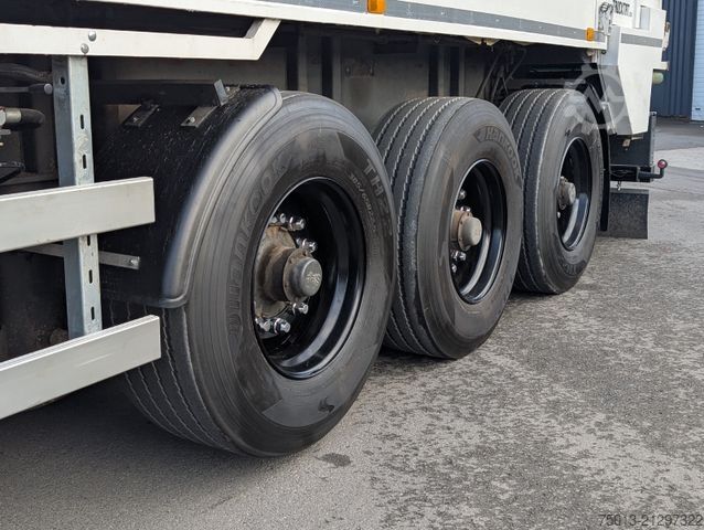 Auflieger mit Walkingfloor  Rollbandwagen mit Walzen und Förderband