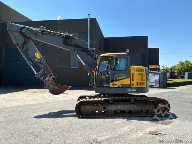 Crawler excavator Volvo ECR 235 DL