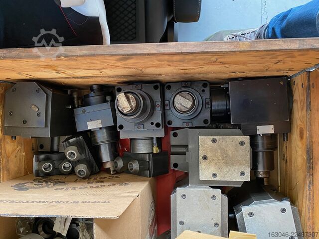 Vertikale CNC Drehmaschine, angetr. WZ DOOSAN VT900M