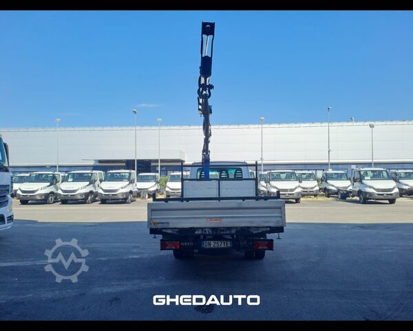 Kleinbus IVECO 35C15 - CASSONE + GRU