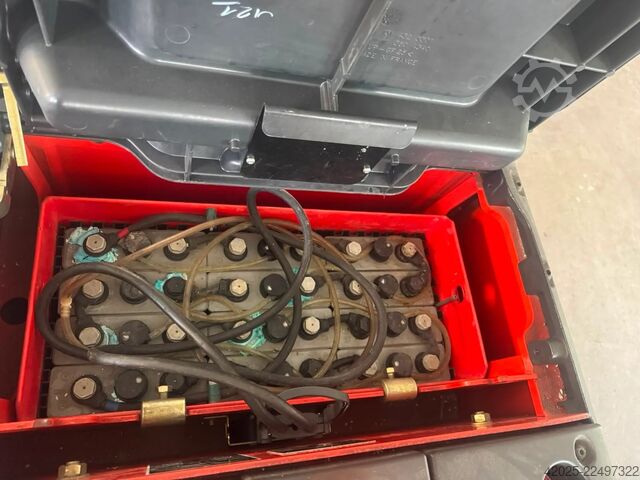 Hochhubwagen LINDE L16 /131