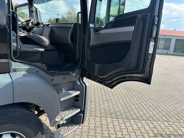 LKW mit Getränkeaufbau MAN TGS 26.440 / Böse / LBW / KompletteZug