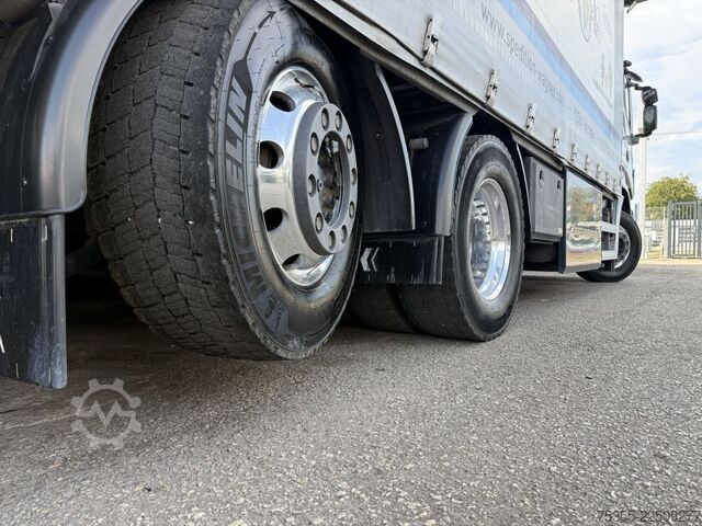 Flatbed truck with tarp IVECO Stralis AS260S46 CNG Standklima Intarder 8xTank