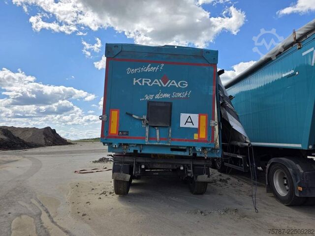 Tipper semitrailer WIELTON ca 49 cbm Getreidekipper Unfall mit Kornschieber