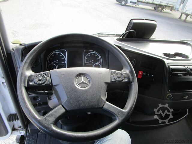 Pick-up van MERCEDES-BENZ Atego 818L *6,10m+LBW+KLIMA+AHK+1-Hand*