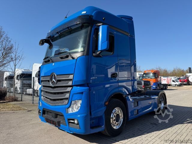 Standard tractor unit MERCEDES-BENZ Actros 2153 LS/Retarder/BigSpace/Navi