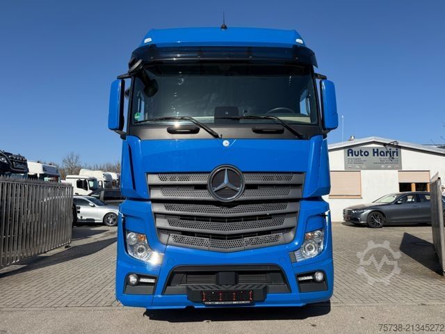 Standard tractor unit MERCEDES-BENZ Actros 2153 LS/Retarder/BigSpace/Navi