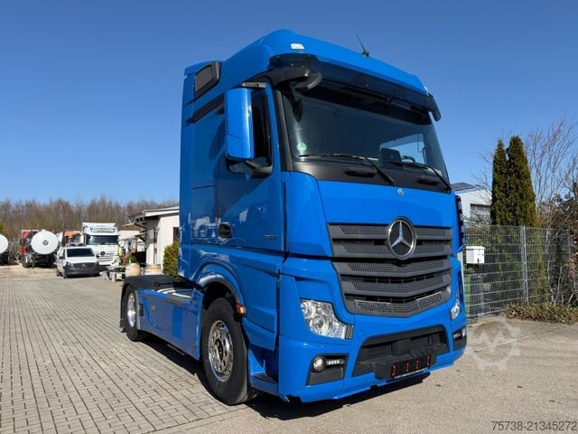 Standard tractor unit MERCEDES-BENZ Actros 2153 LS/Retarder/BigSpace/Navi