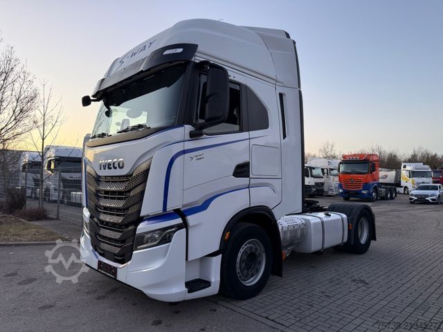 Standard tractor unit IVECO S-Way 480/Intarder/2xTank/Navi/Spoiler