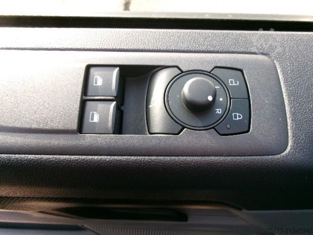 Panel van FORD Transit Custom Kasten 320 L1H1 Trend LED Klima