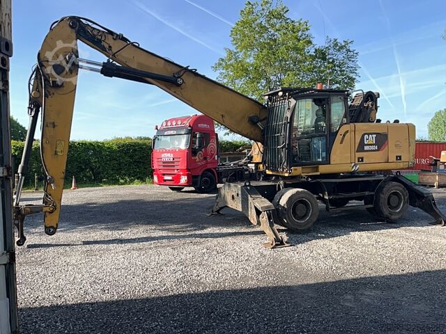 Material Handling Excavator Caterpillar MH3024
