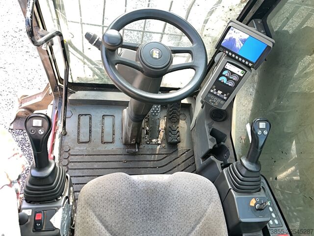 Material Handling Excavator Caterpillar MH3024
