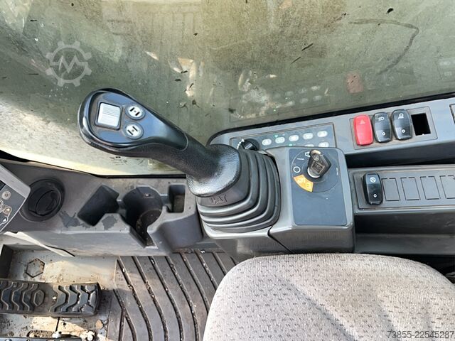 Material Handling Excavator Caterpillar MH3024