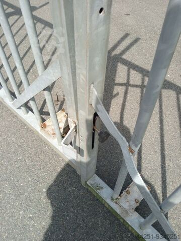 Industrial wing gate Access gate Musterfirma Flügeltor 8 x 2 m