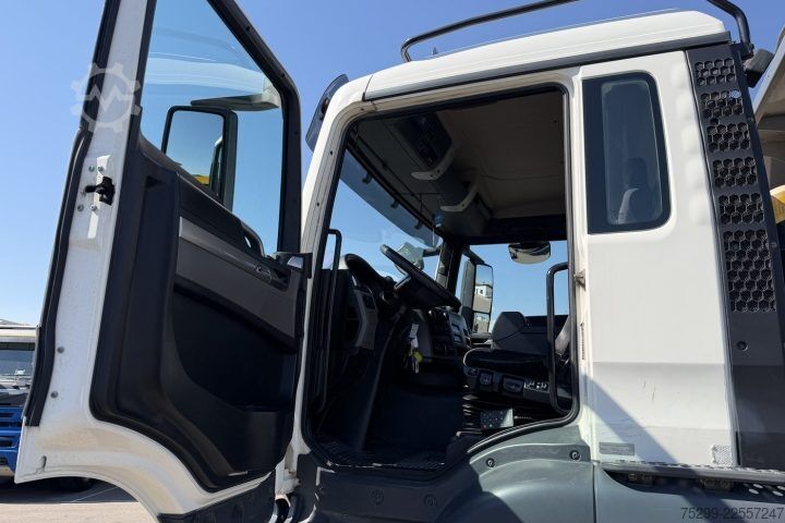 Kipper LKW MAN TGS 44.500 10x4 Kippmulde / Swiss-Vehicle