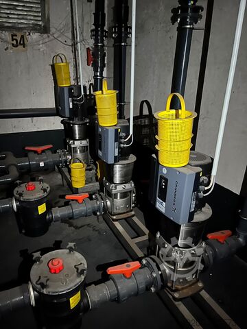 Collection of pumps and reverse osmosis system Grundfos CRNE 32-1-1 A-F-G-E-HQQE