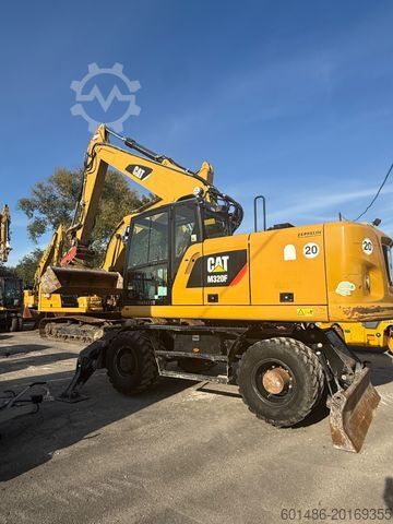 Mobile excavator CATERPILLAR M320 F