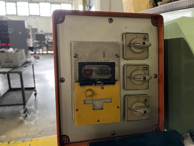 HM SĂ€gen Schleifmaschine VOLLMER MULTI DUO 2200