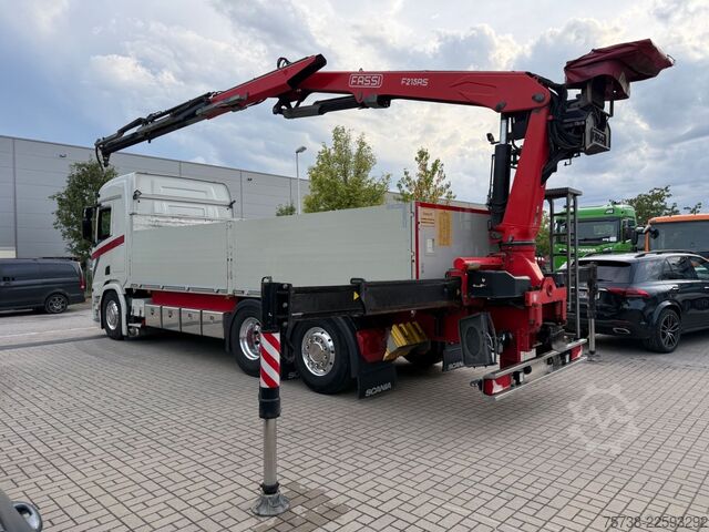 LKW mit Pritsche (offen) SCANIA R500 6x2*4 Baustoff Fassi 215/Retarder/Vollluft