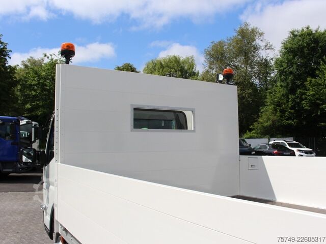 Pick-up van Fuso FUSO 9C18 Canter Alu Pritsche 6m x 2.3m "slim" Verkehrssicherung
