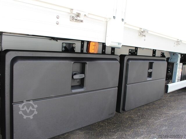 Pick-up van Fuso FUSO 9C18 Canter Alu Pritsche 6m x 2.3m "slim" Verkehrssicherung