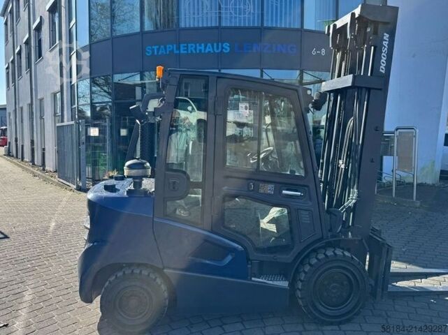 Diesel Forklift Doosan D30S-9