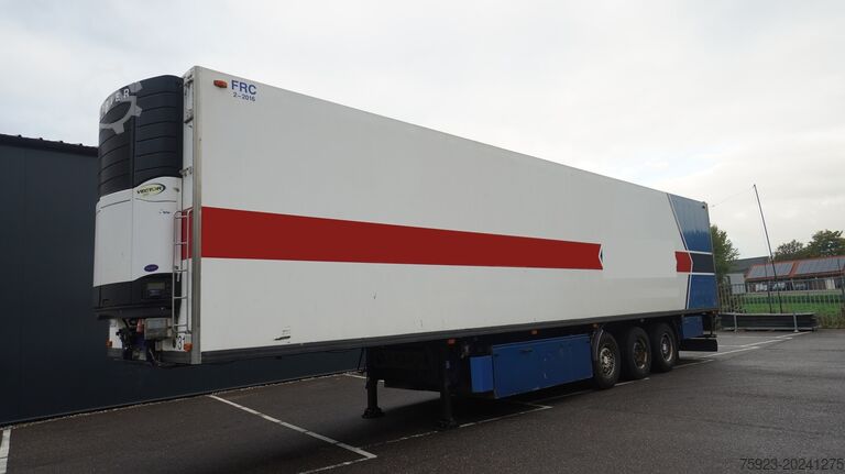 Refrigerated/frozen transport Van Eck 3 AXLE FRIGO WITH MEAT HOOK SYSTEM