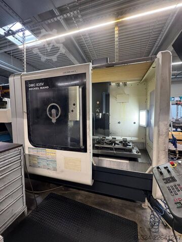 CNC - Bearbeitungszentrum - Vertikal DECKEL MAHO DMC 835V