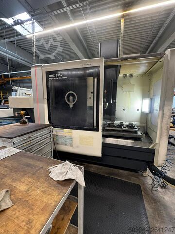 CNC - Bearbeitungszentrum - Vertikal DECKEL MAHO DMC 835V