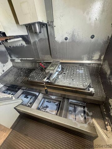 CNC - Bearbeitungszentrum - Vertikal DECKEL MAHO DMC 835 V