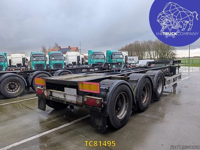 Containertransport Turbos Hoet Tank chassis Gooseneck