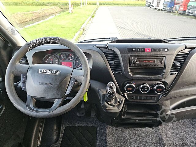 High-roof van IVECO DAILY