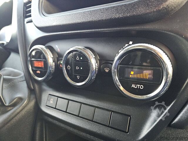 High-roof van IVECO DAILY