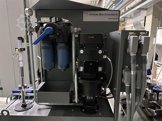 Bearbeitungszentrum - Universal - 5 Achsen / 5 Axis CHIRON - WERKE GMBH & Mill 800 FA